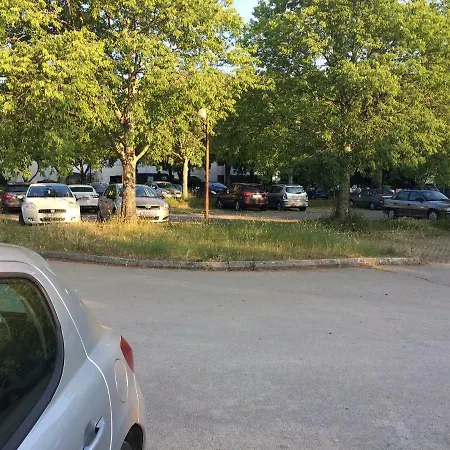 Dubravka Iii Appartamento *